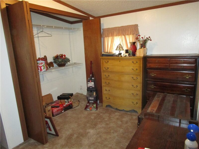 776 parker pike — photo 8