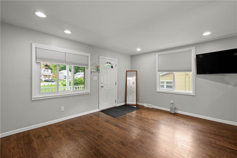 412 Grant street — photo 6