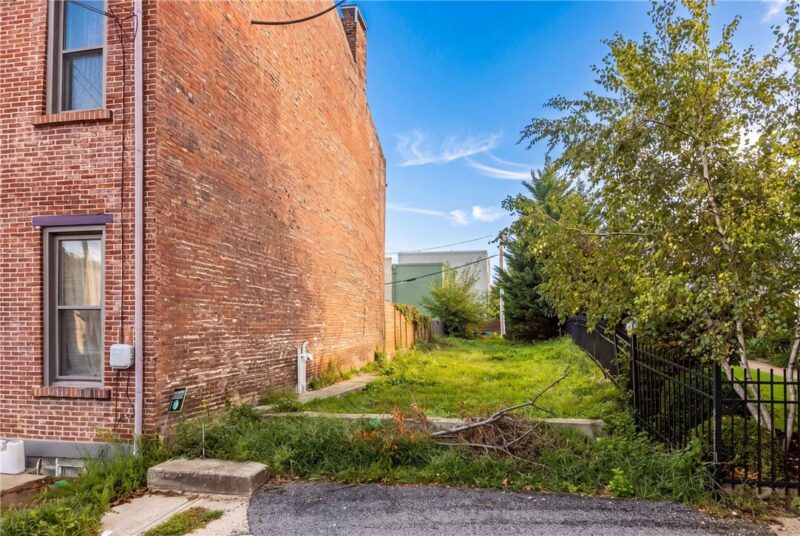 117 45th St — photo 3