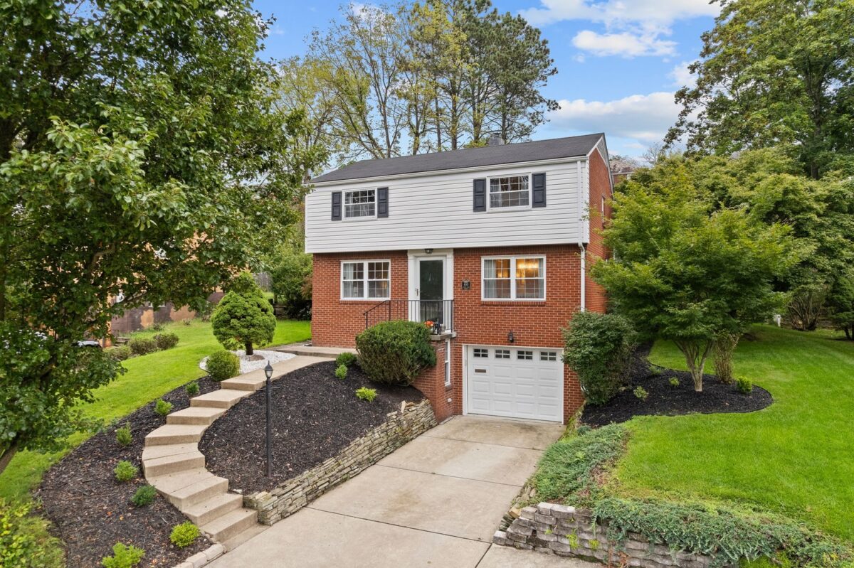 600 Arbor Lane — photo 1