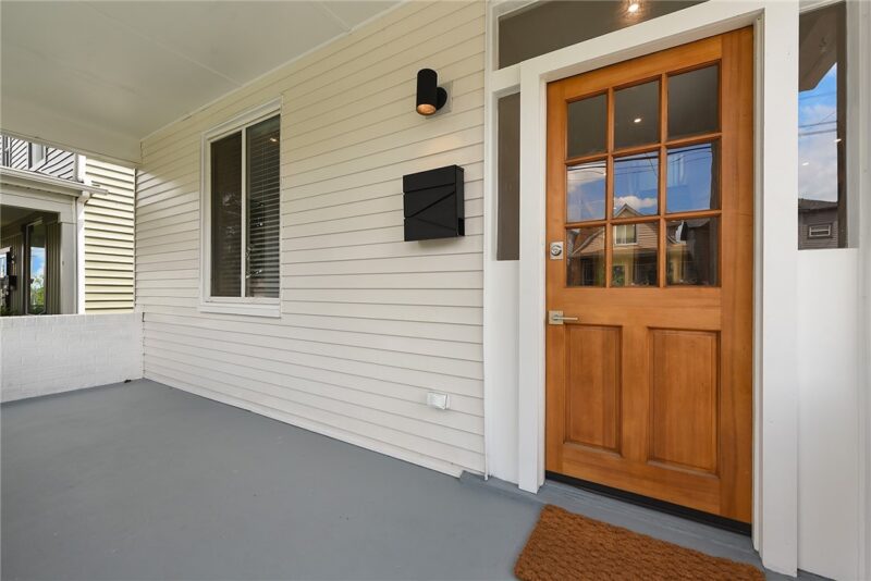 115 W Miller Ave — photo 3