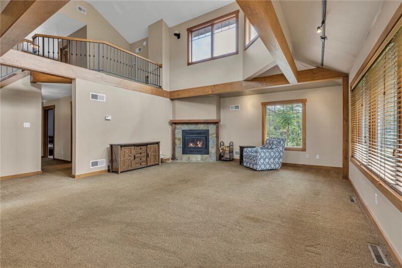 407 Pleasant Drive — photo 3