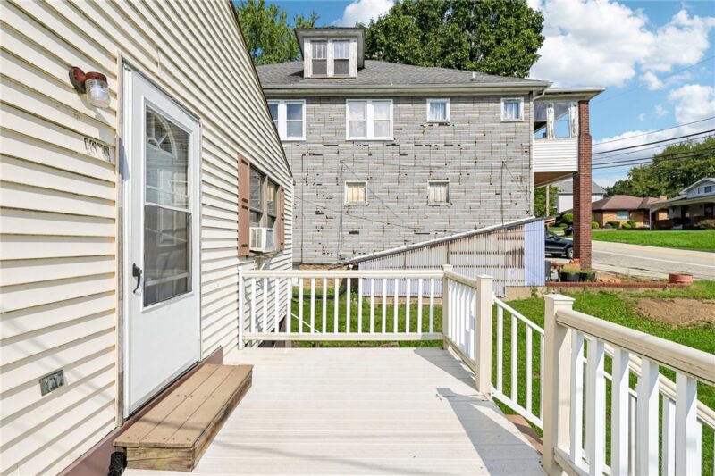 1638 Hancock AVENUE — photo 7