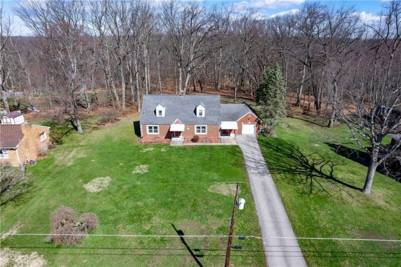 125 Merritt DRIVE — photo 2