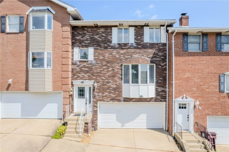 45 Manorfield Circle