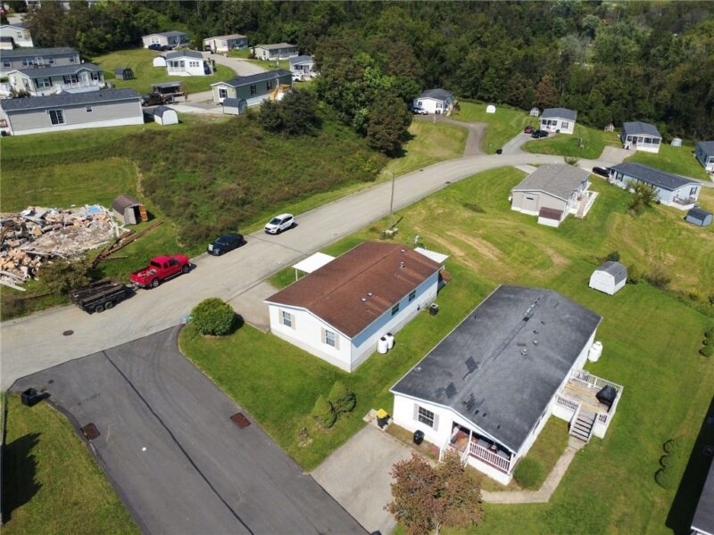 208 KNIGHT DRIVE — photo 7