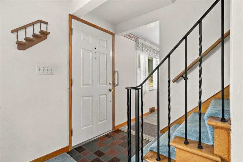 255 W Steuben St — photo 5
