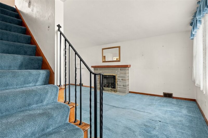 255 W Steuben St — photo 6