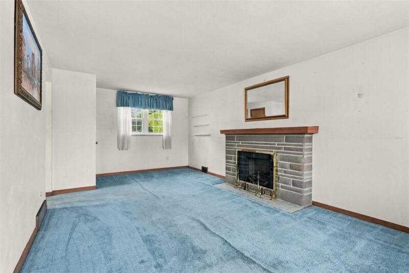255 W Steuben St — photo 7
