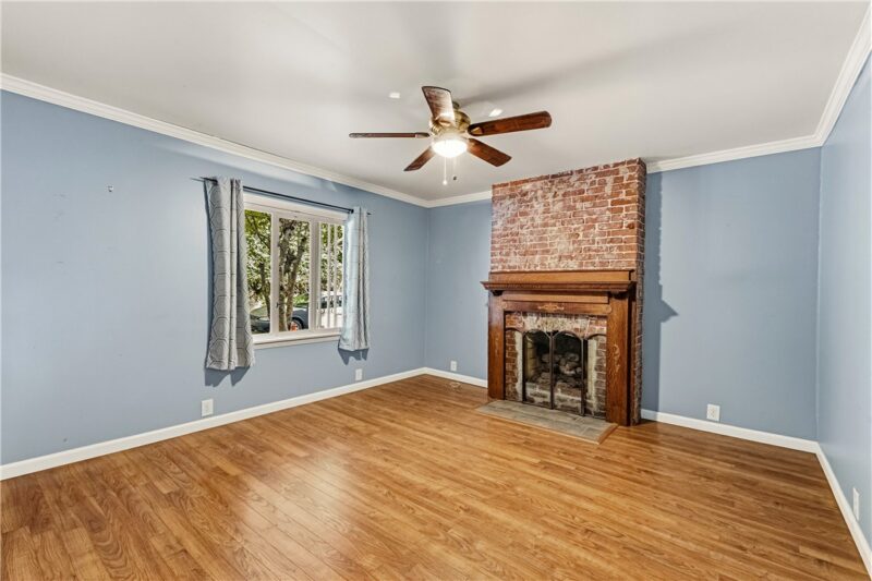 2368 Buena Vista St — photo 3