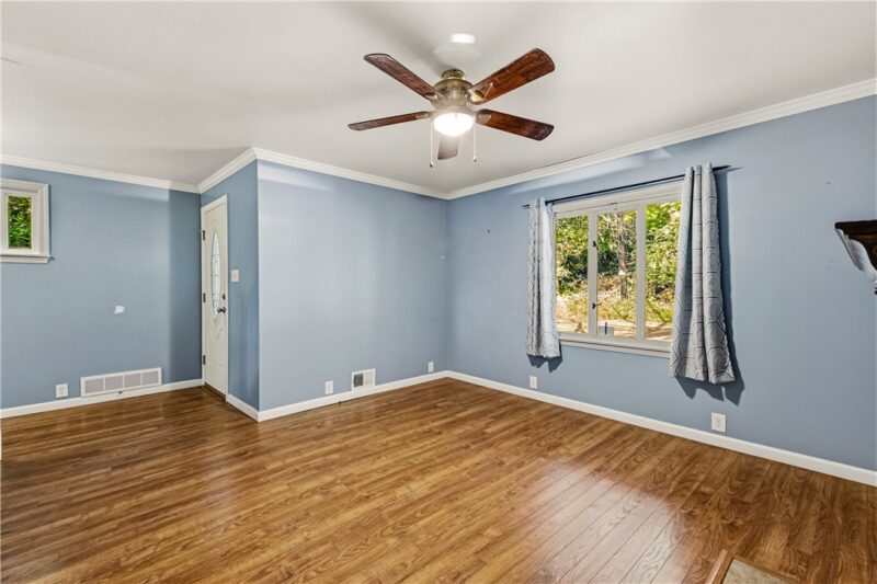 2368 Buena Vista St — photo 4