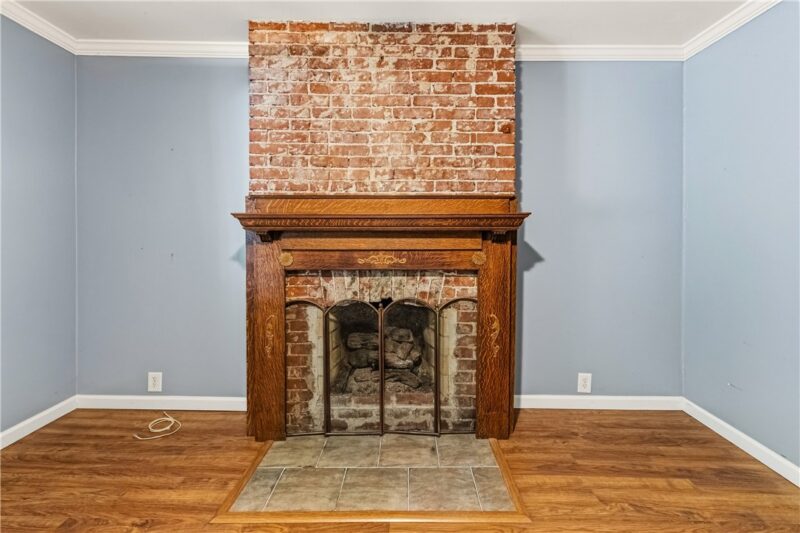 2368 Buena Vista St — photo 5