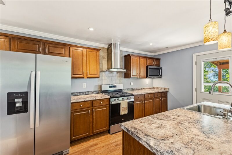2368 Buena Vista St — photo 7