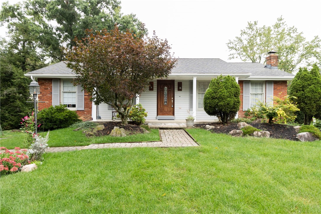 419 Oxford Dr — photo 1
