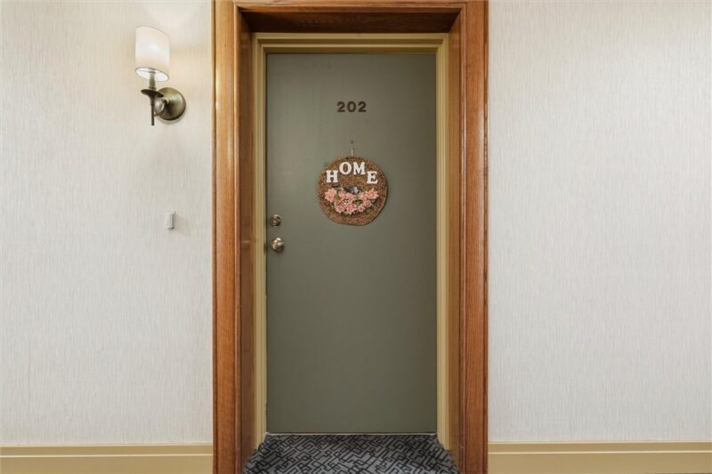 900 Washington Rd 202 — photo 3