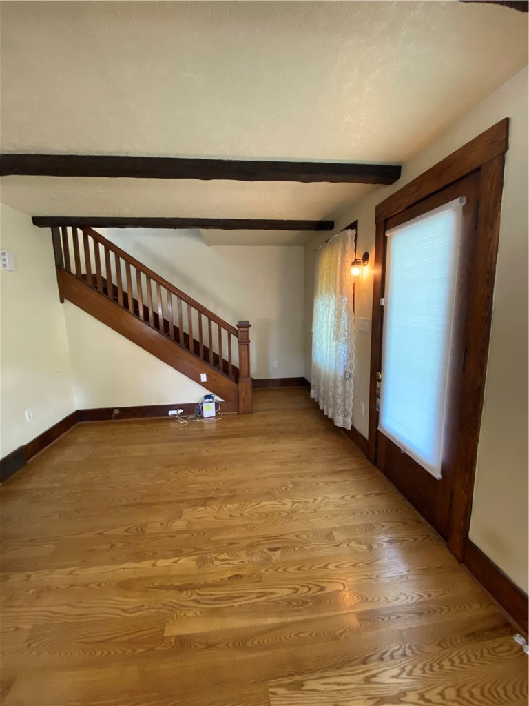 313 E Main St — photo 2