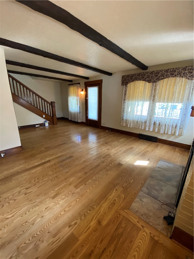 313 E Main St — photo 3