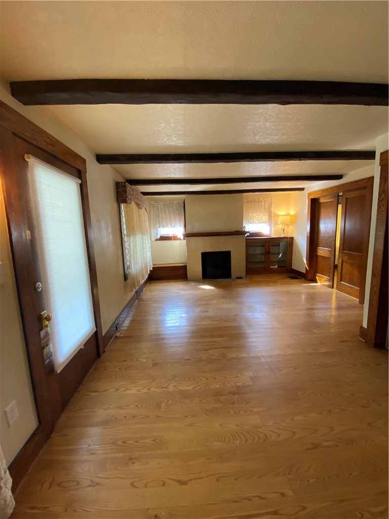313 E Main St — photo 4