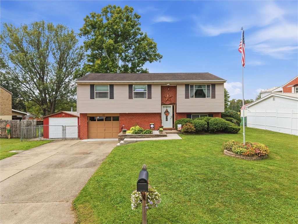 163 Van Dr — photo 1
