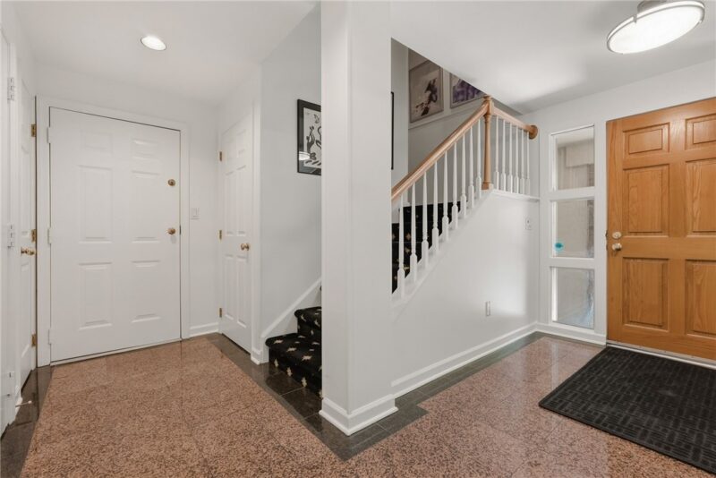 207 N Woodland Rd — photo 5