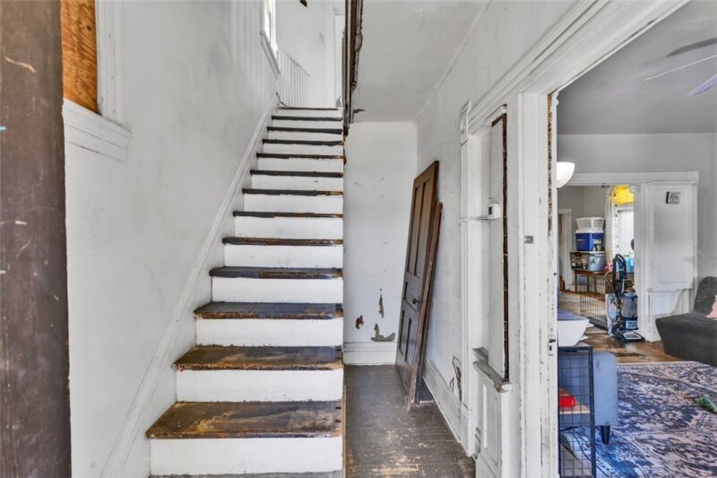 211 E 7th Ave — photo 2
