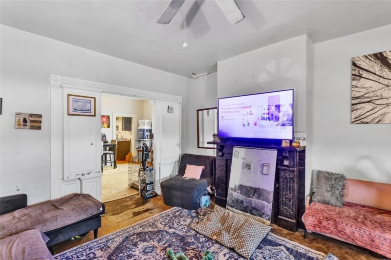 211 E 7th Ave — photo 4