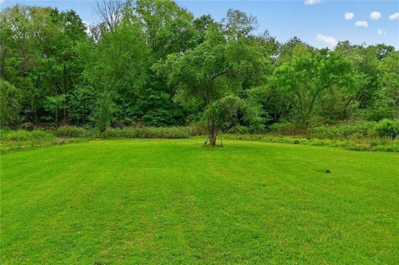 2975 Leechburg Rd — photo 2