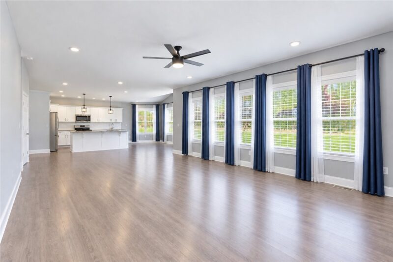 359 Juniper Way — photo 8