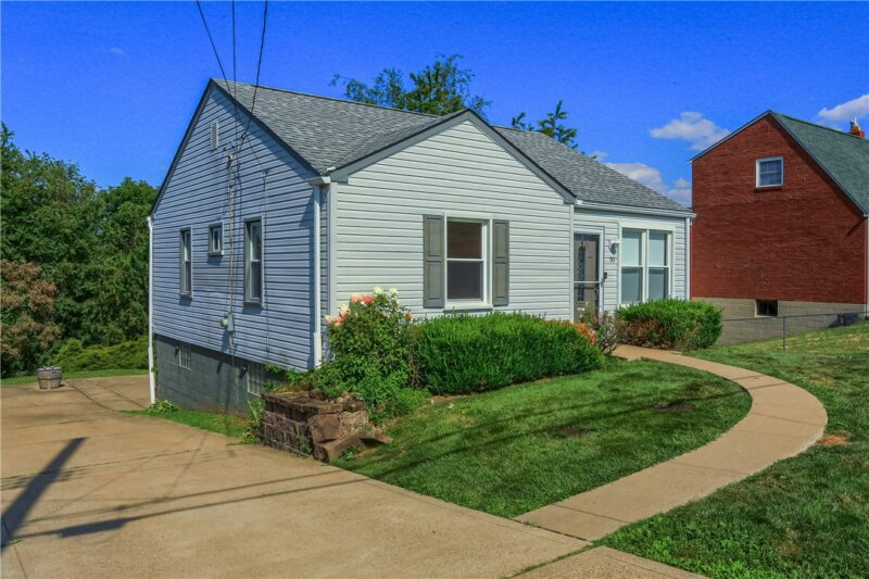 50 Agnes — photo 3