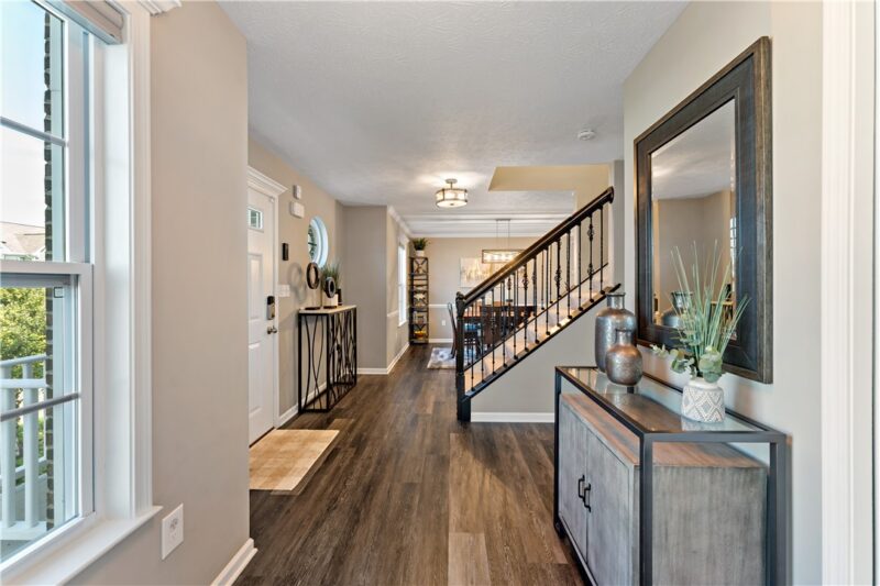 310 Everest Cir — photo 4