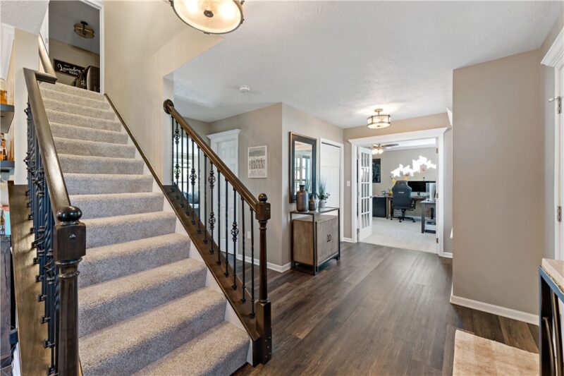 310 Everest Cir — photo 6