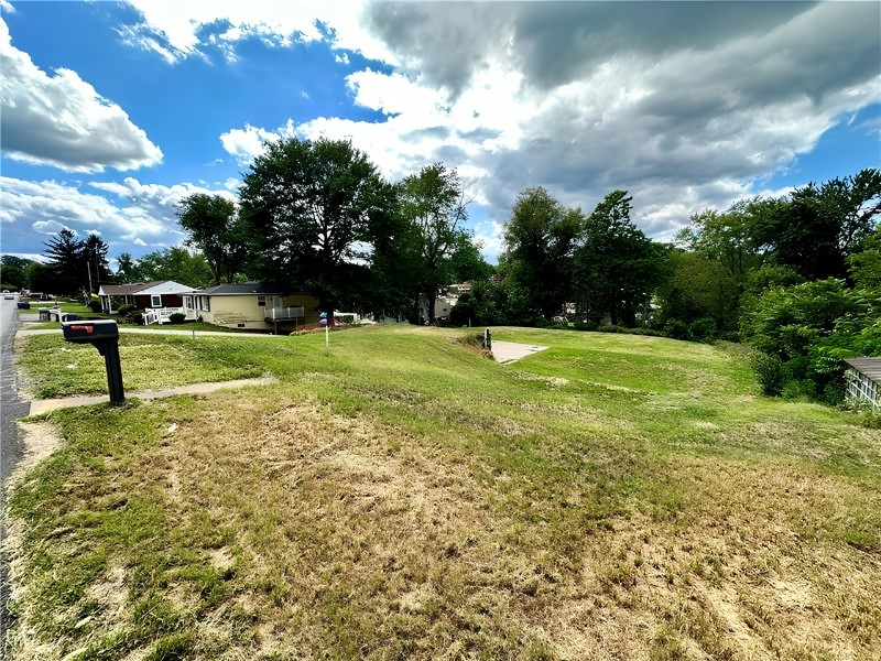 435 Millers Ln — photo 2