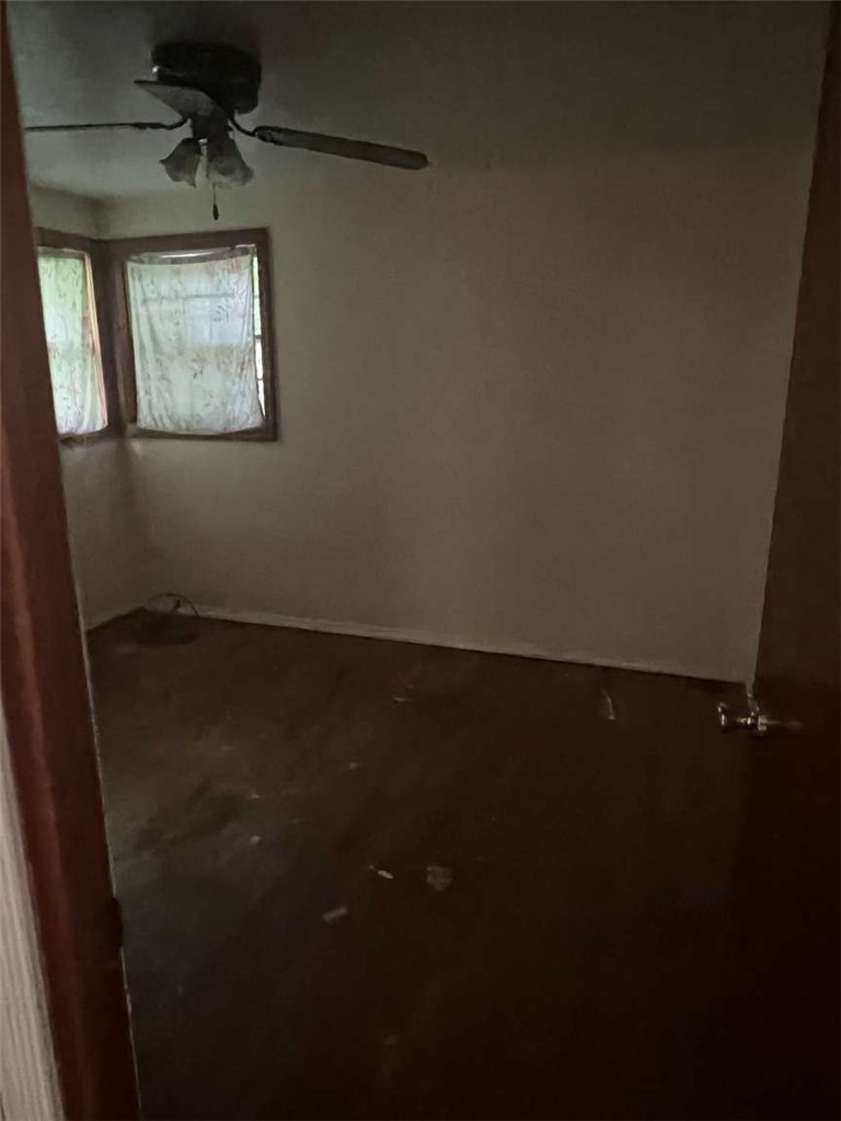 109 Webster Dr — photo 8
