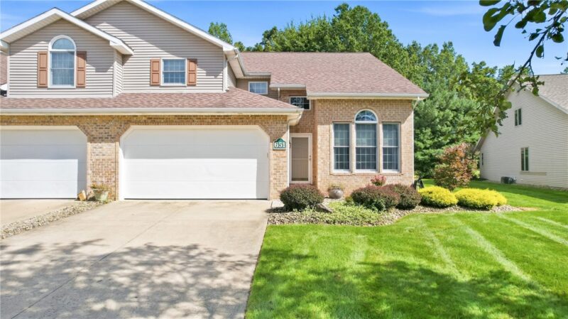 651 Chesapeake Ct — photo 2