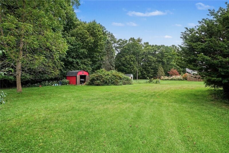 1364 Maple Ave — photo 7
