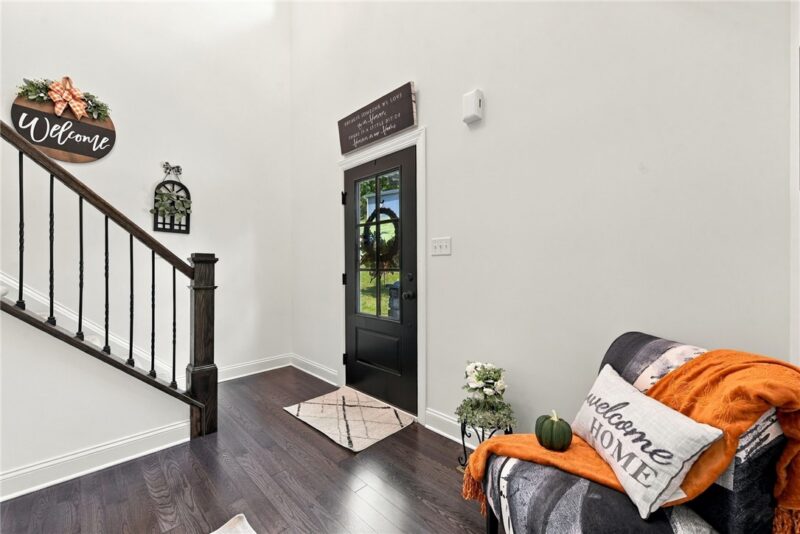 1064 Lux Rd — photo 3