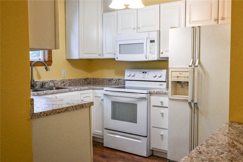 412 Wood St — photo 6