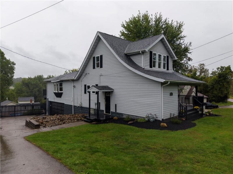 185 Mt Pleasant Road — photo 2
