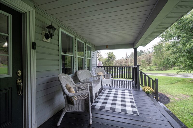 185 Mt Pleasant Road — photo 3