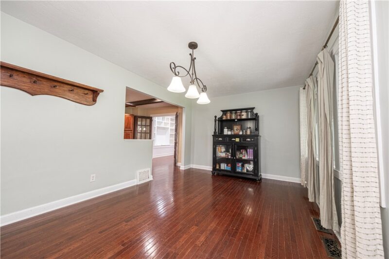 185 Mt Pleasant Road — photo 7