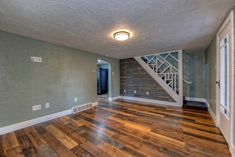 805 Meadowbrook ROAD — photo 6
