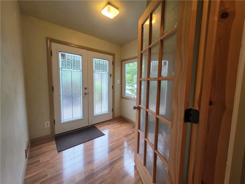 434 Center Avenue — photo 5