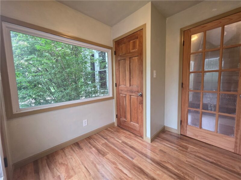 434 Center Avenue — photo 6