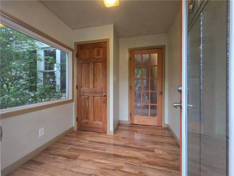 434 Center Avenue — photo 7