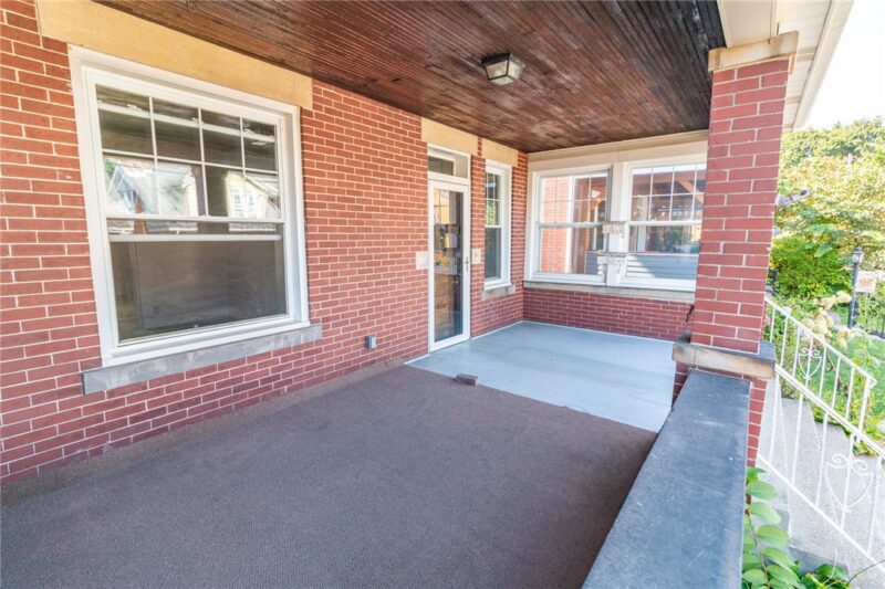 1117 Highland St — photo 2