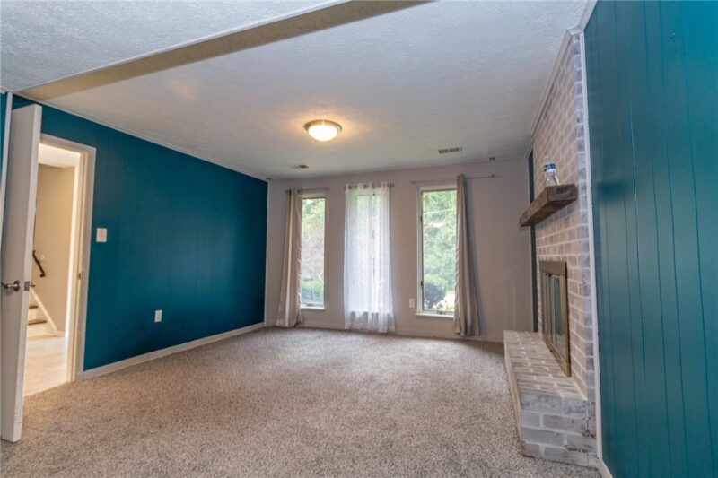 106 Larchwood Dr — photo 5