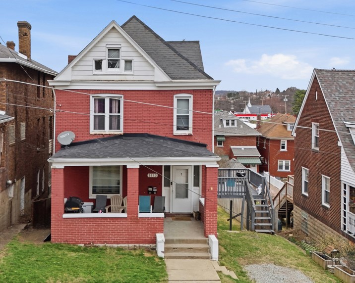 2113 Orchard St — photo 1