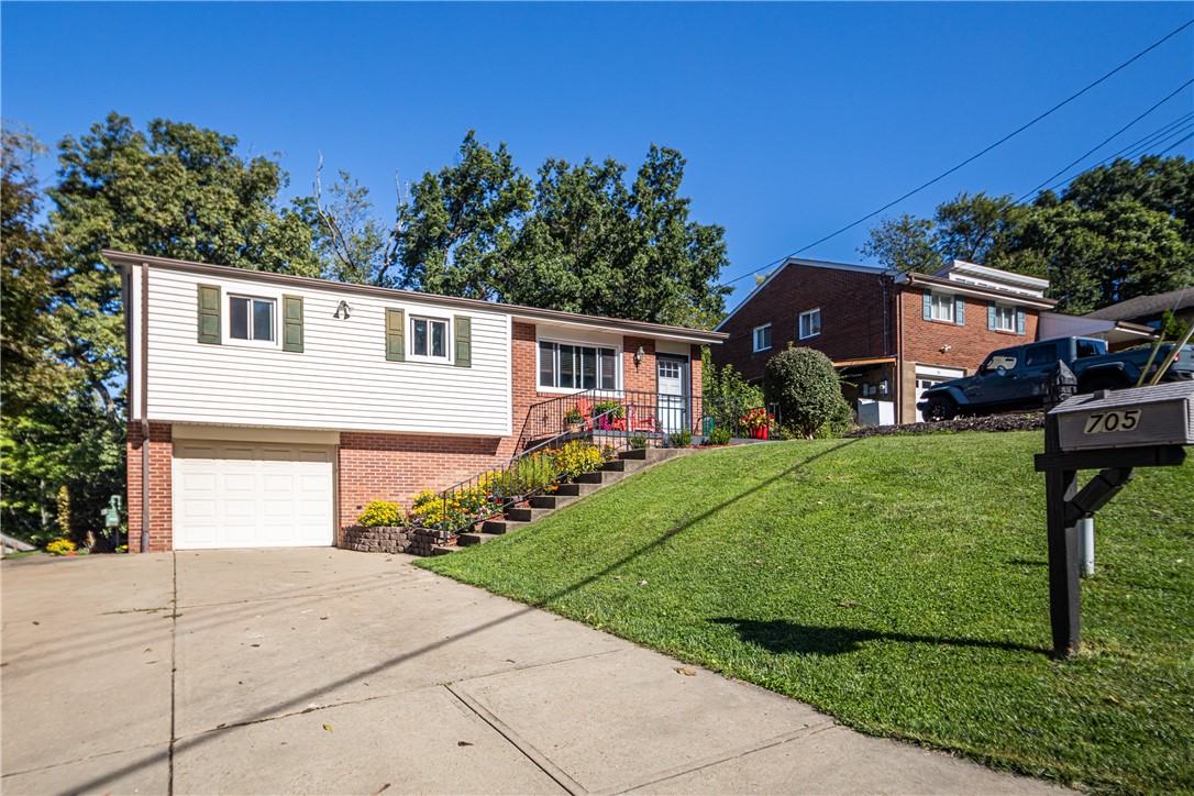 705 Victory Rd — photo 1