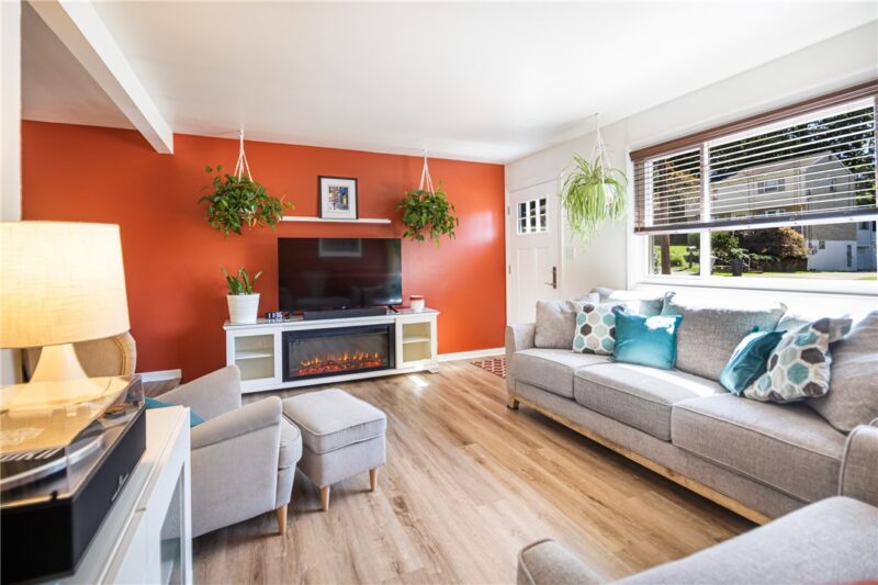 705 Victory Rd — photo 4