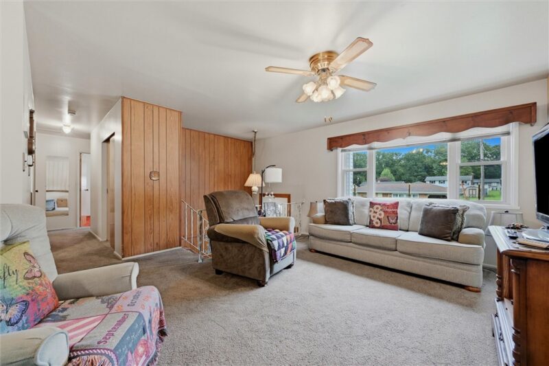 1369 Wakefield Dr — photo 5